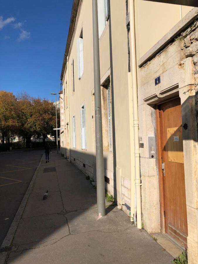 Sous Les Toits De Fleury Dijon Exterior photo